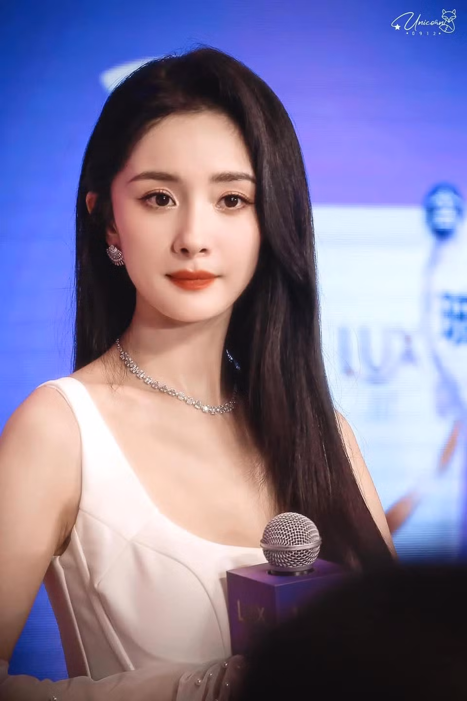Nhan sắc Dương Mịch hiện tại được đánh giá nổi bật, xinh đẹp hơn hẳn trong quá khứ. Ảnh: Weibo