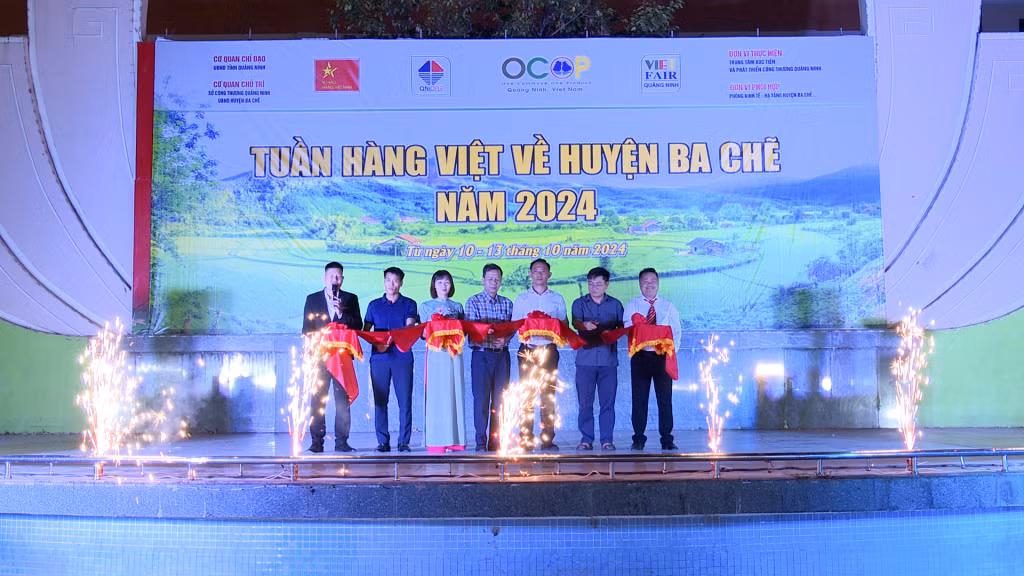 Tuần hàng Việt về huyện Ba Chẽ năm 2024 chính thức khai mạc.