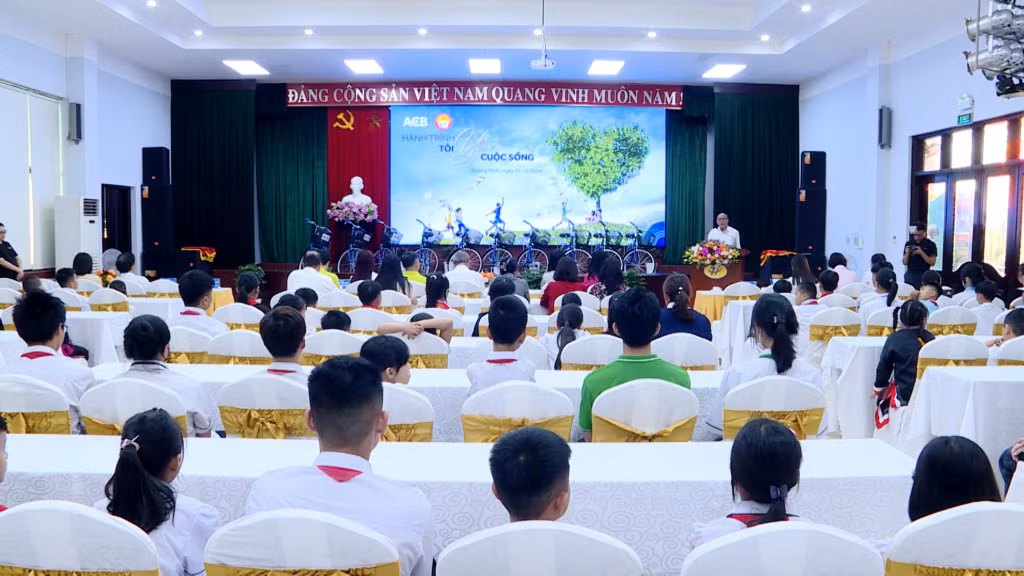 Quang cảnh chương trình.