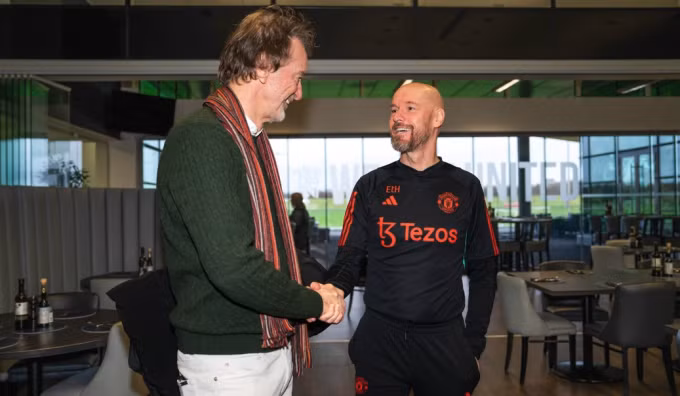 Ratcliffe gặp gỡ Ten Hag hồi tháng 1/2024, trước khi ông tiếp quản vị trí trong ban lãnh đạo Man Utd. Ảnh: Man Utd