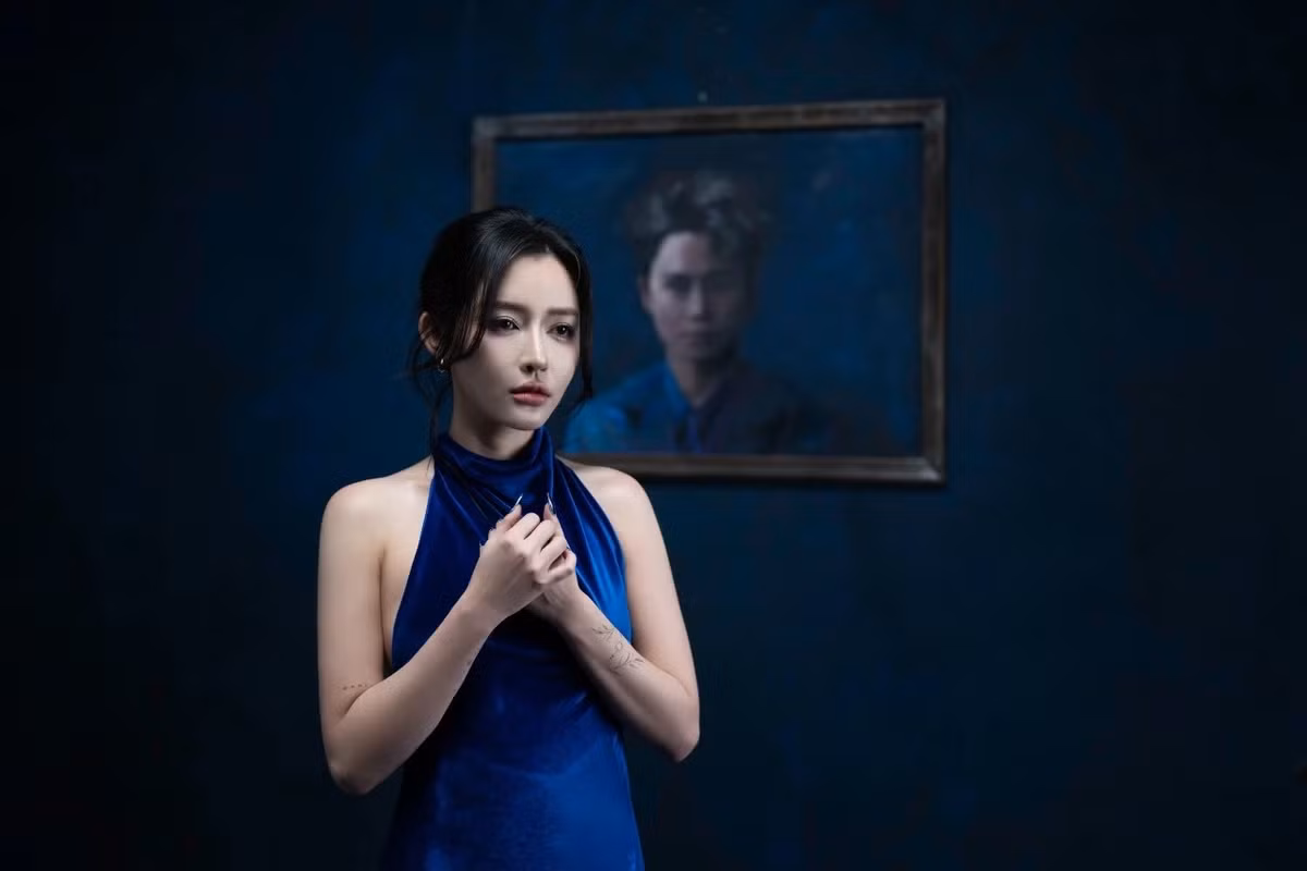 Hình ảnh Tăng Duy Tân và Bích Phương trong MV Ikigai. Ảnh: NVCC.
