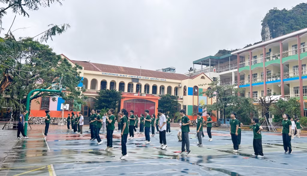 Trường TH, THCS, THPT Văn Lang đảm bảo điều kiện an toàn tốt nhất cho học sinh, giáo viên.