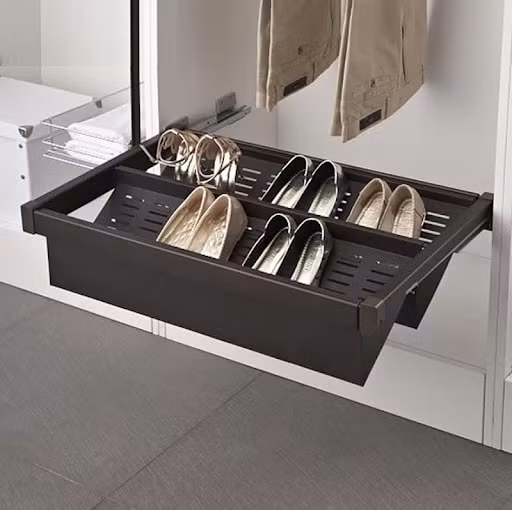 Kệ để giày âm tủ tích hợp ray giảm chấn