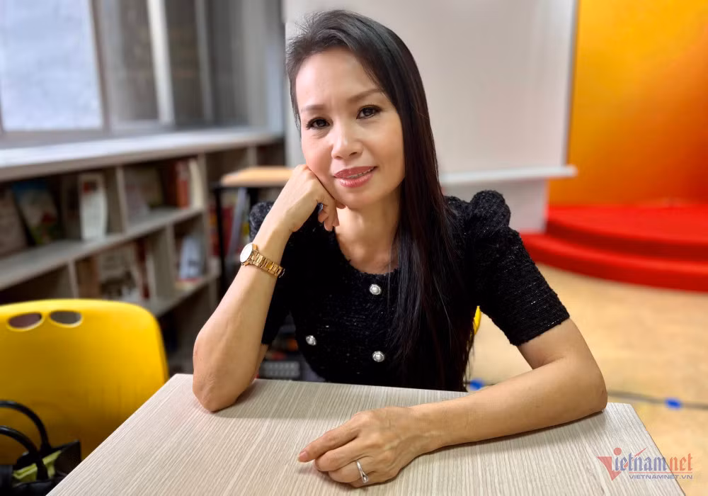 Ca sĩ Cẩm Ly.