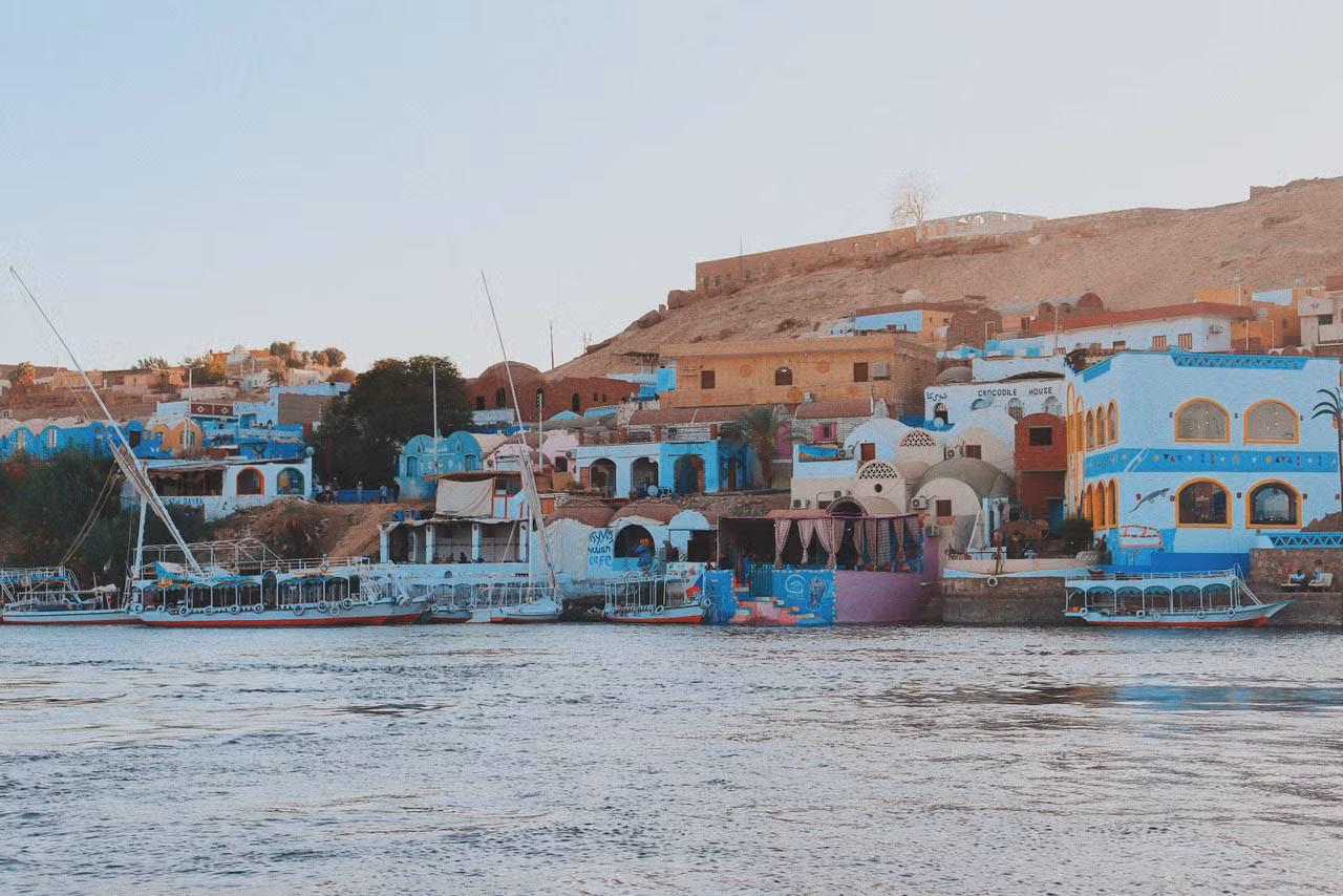 Aswan là thành phố du lịch nổi tiếng ở miền Nam Ai Cập, cách thủ đô Cairo khoảng 800km. Ảnh: BaoBao