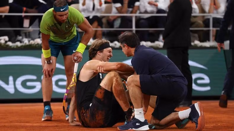 Zverev từng có kỷ niệm đáng quên khi đối đầu với Nadal tại Pháp năm 2022. (Ảnh: Roland Garros)