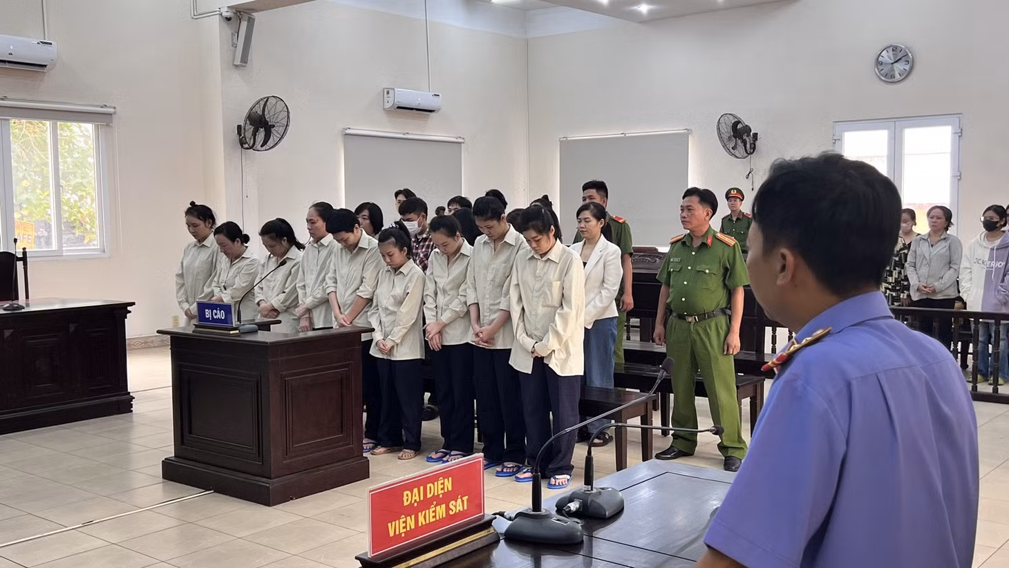 HĐXX tuyên án đối với các bị cáo - Ảnh: X.A