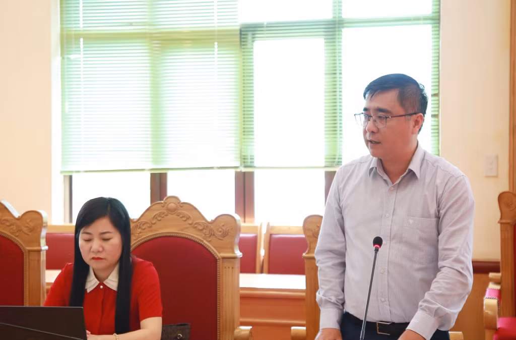 Lãnh đạo Huyện ủy Tiên Yên phát biểu tại buổi làm việc
