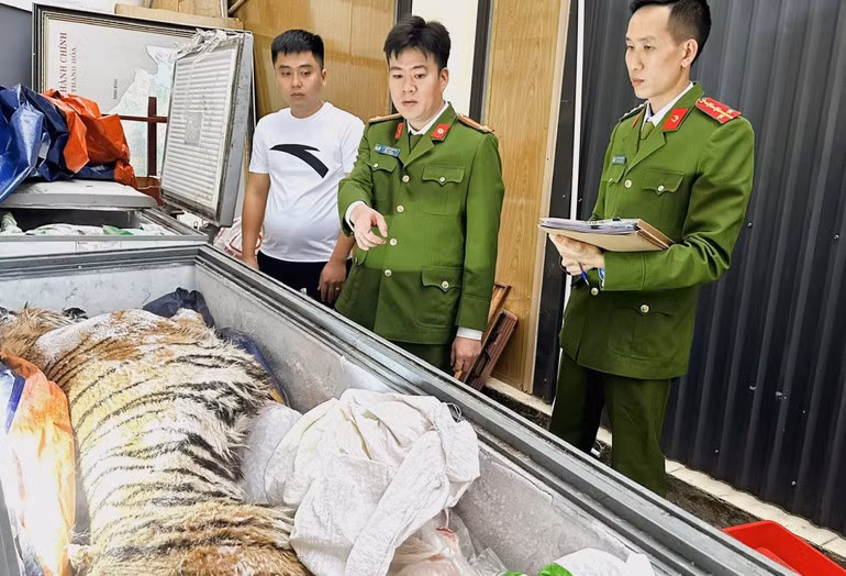 Công an điều tra truy xét đối tượng liên quan hành vi mua, bán động vật nguy cấp, quý hiếm.