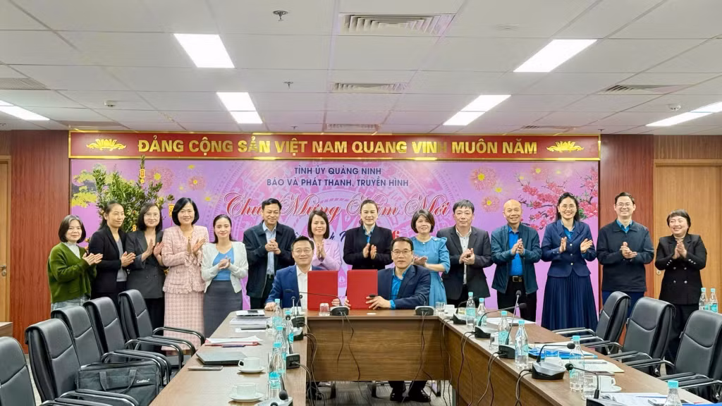LĐLĐ tỉnh - Báo và Phát thanh, Truyền hình Quảng Ninh ký kết chương trình phối hợp truyền thông năm 2026.