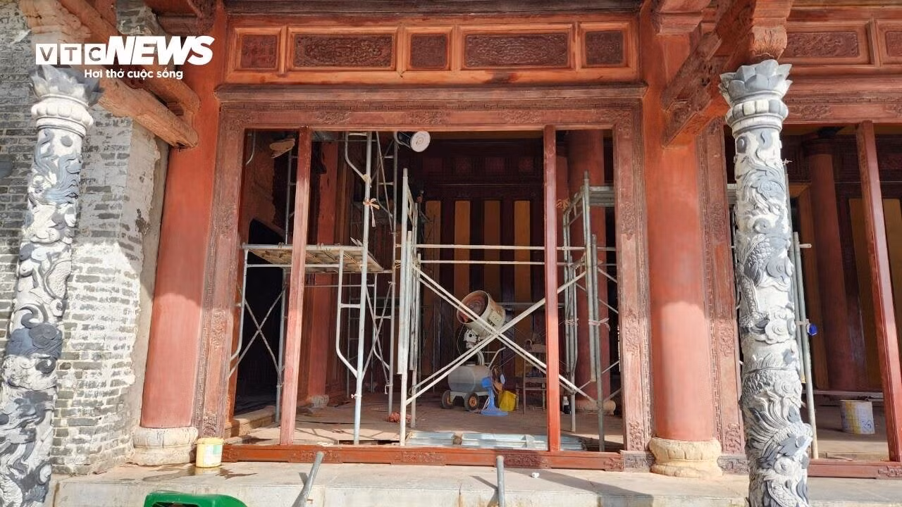 Sau hơn 200 năm tồn tại, điện Thái Hoà xuống cấp nghiêm trọng. Trước tình hình đó, năm 2020, Chính phủ phê duyệt kinh phí từ nguồn dự phòng ngân sách trung ương để trùng tu, sửa chữa khẩn cấp di tích này. Tuy nhiên, đến cuối tháng 11/2021 việc trùng tu điện Thái Hoà mới được khởi công với kinh phí khoảng 128 tỷ đồng. (Ảnh: ND)