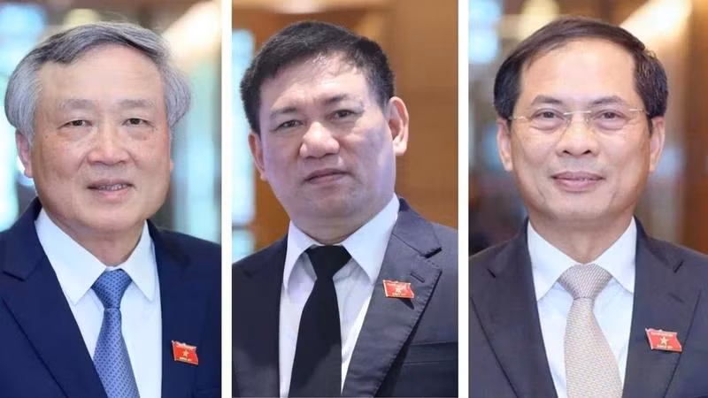 Chân dung 3 tân Phó Thủ tướng vừa được Quốc hội phê chuẩn bổ nhiệm, gồm: ông Nguyễn Hòa Bình, ông Hồ Đức Phớc và ông Bùi Thanh Sơn.