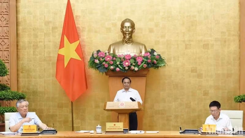 Thủ tướng Phạm Minh Chính chủ trì phiên họp Chính phủ chuyên đề về xây dựng pháp luật. (Ảnh: Trần Hải)