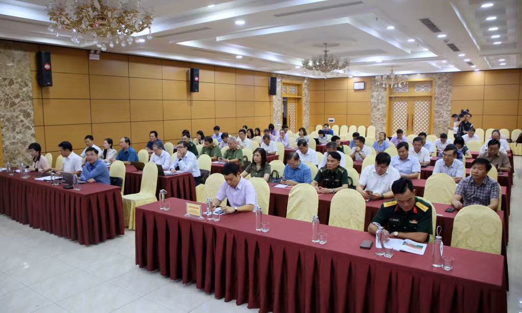 Quang cảnh hội nghị tại điểm cầu hội trường Liên cơ quan số 4 (phường Hồng Hà, TP Hạ Long, tỉnh Quảng Ninh).