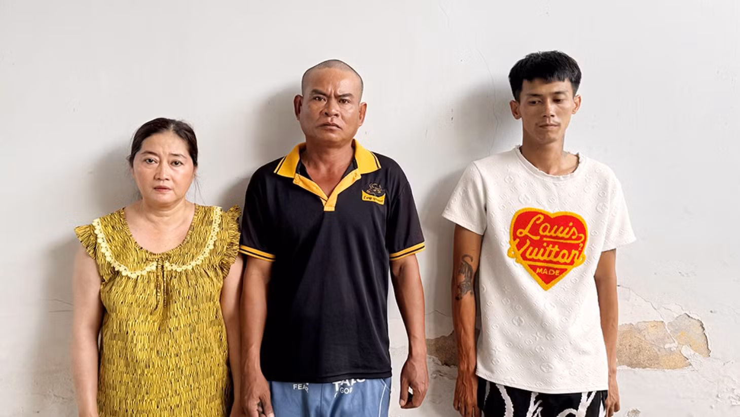 3 đối tượng trong đường dây đưa người xuất, nhập cảnh trái phép. Từ trái sang Trương Thị Diễm Thúy, Mau Văn Quắn, Trương Hoài Phong. Ảnh: Vũ Tiến