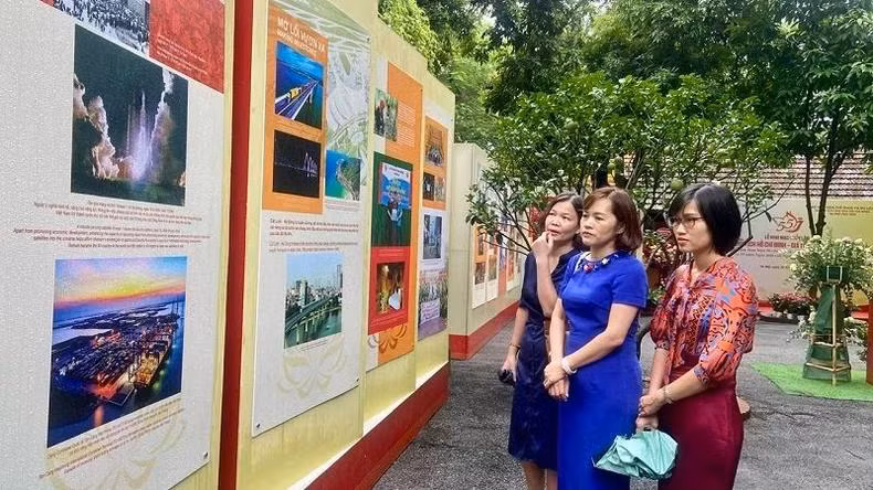 Triển lãm phục vụ khách tham quan đến ngày 30/9/2024. (Ảnh: Hà Vương)