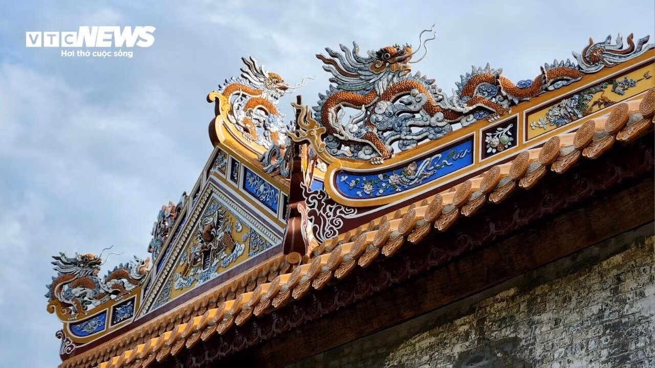 Mặc dù chưa hoàn thành nhưng điện Thái Hoà sau trùng tu được du khách đánh giá cao khi giữ được những đường nét cổ kính mang đậm kiến trúc cung đình và thể hiện được sự uy quyền của Hoàng gia nhà Nguyễn. (Ảnh: ND)