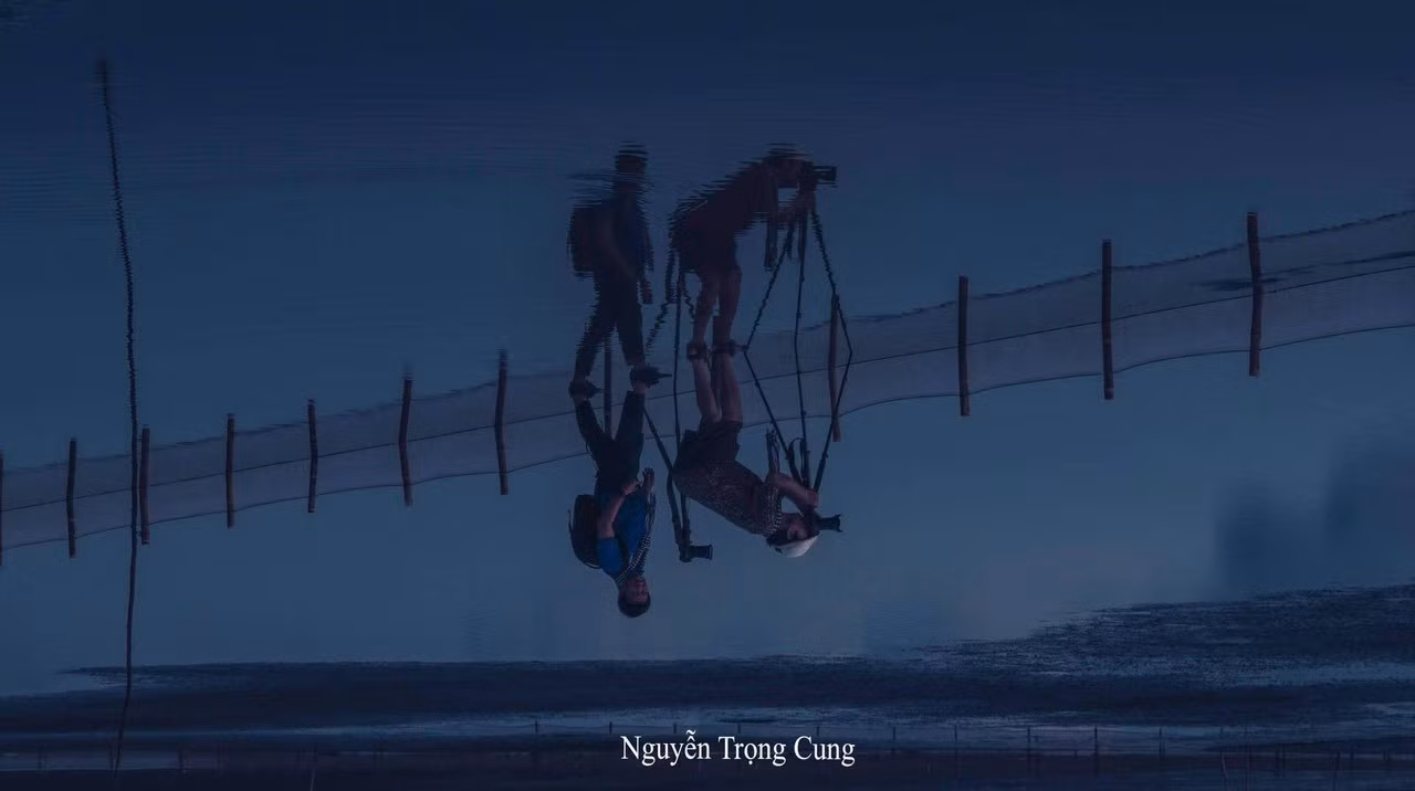 Đến đây, du khách có thể trải nghiệm cào ngao, đánh bắt hải sản… cùng bà con ngư dân vào sáng sớm. Ảnh: Nguyễn Trọng Cung