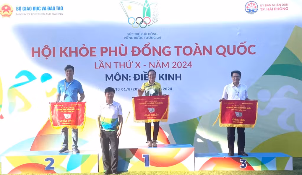 Với thành tích giành 3 HCV tại giai đoạn II, đội Điền kinh Quảng Ninh giành giải 3 đồng đội.