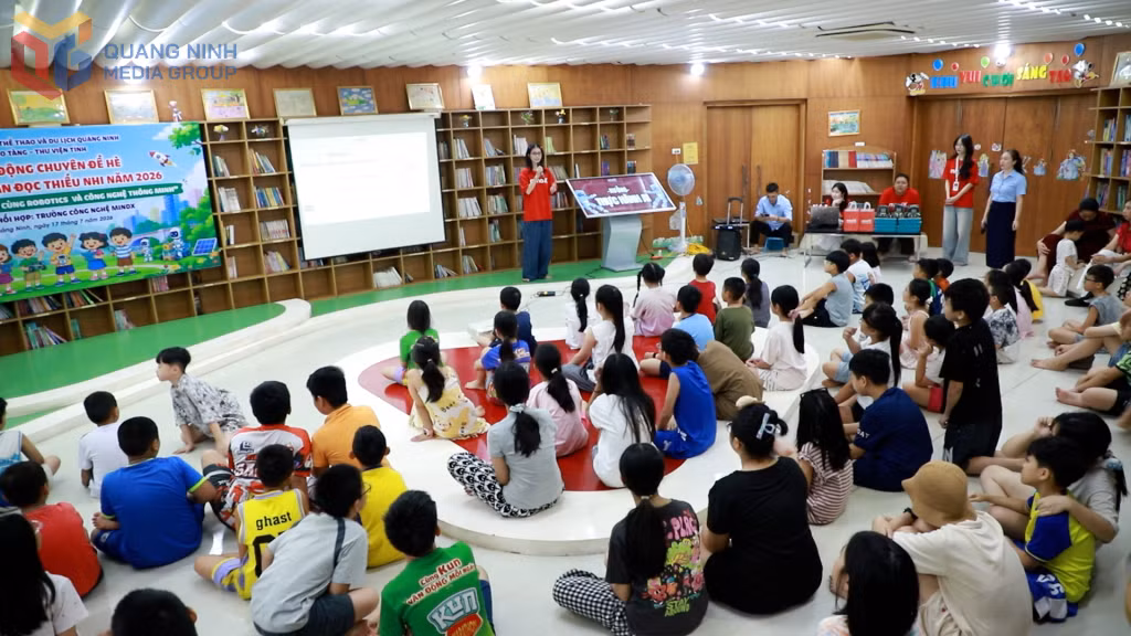 Gần 100 em thiếu nhi tham gia hoạt động