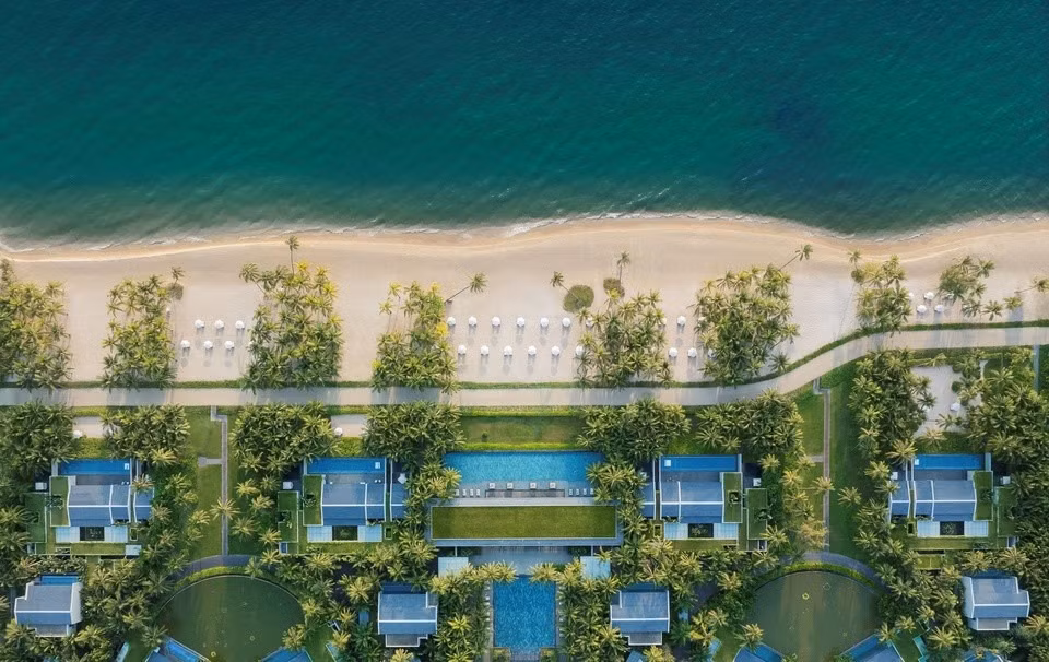 Toàn cảnh resort nhìn từ trên cao. Ảnh: IHG.