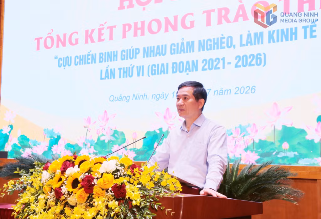 Đồng chí Vũ Quyết Tiến, Phó Bí thư Tỉnh ủy, Chủ tịch Ủy ban MTTQ tỉnh, phát biểu tại hội nghị.