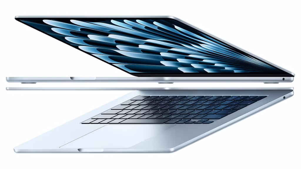 Thiết kế Macbook Air thường gọn nhẹ hơn.