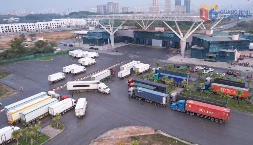 Hoạt động xuất nhập khẩu hàng hóa qua khu vực cầu Bắc Luân II (Cửa khẩu quốc tế Móng Cái).