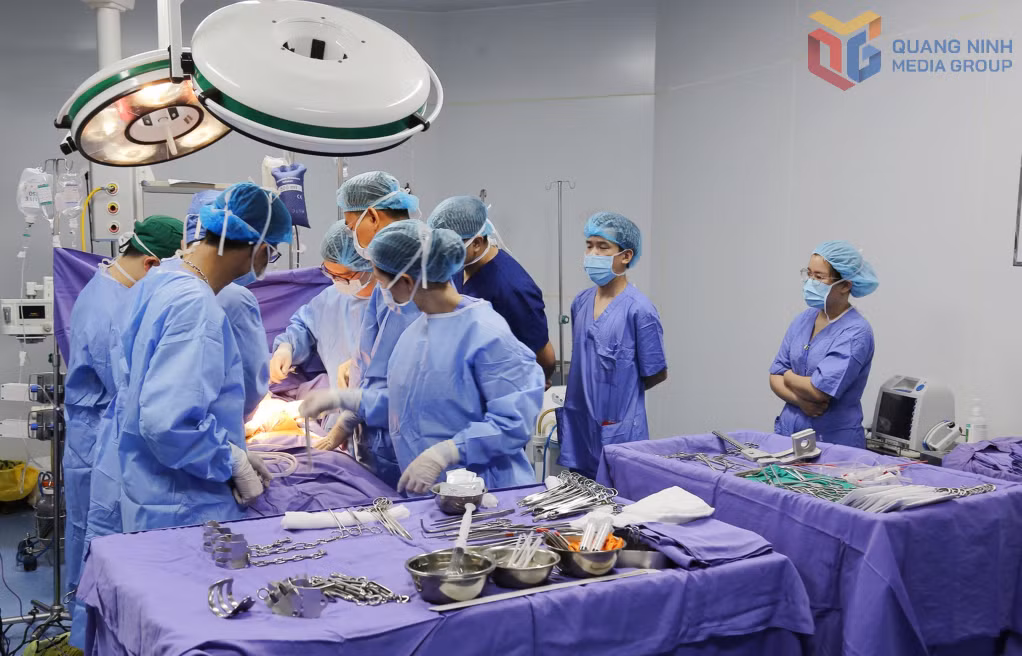 Một ca ghép thận cho người bệnh tại Bệnh viện Đa khoa tỉnh Quảng Ninh.
