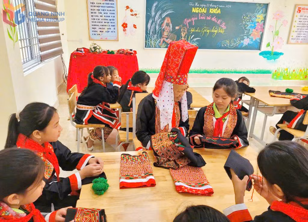 Đây là định hướng quan trọng giúp xã không chỉ nâng tầm giá trị văn hóa, mà còn mở ra hướng đi mới cho kinh tế địa phương. Ảnh: Tạ Quân