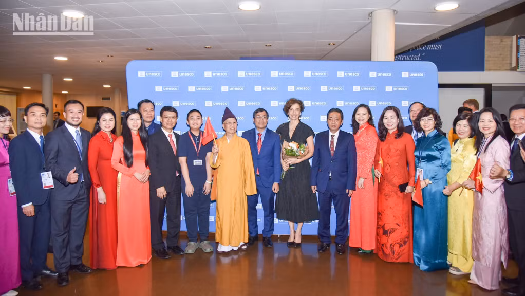 Ngày 12/7/2025, tại Kỳ họp lần thứ 47 của UNESCO, Quần thể di tích và danh thắng Yên Tử - Vĩnh Nghiêm - Côn Sơn, Kiếp Bạc (thuộc Quảng Ninh, Bắc Ninh và Hải Phòng) chính thức được công nhận là Di sản Văn hóa thế giới. Ảnh: Báo Nhân dân