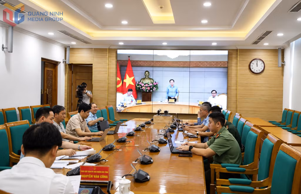 Đồng chí Hồ Quốc Dũng, Phó Thủ tướng Chính phủ, Trưởng Ban Chỉ đạo Quốc gia về IUU phát biểu chỉ đạo tại hội nghị.