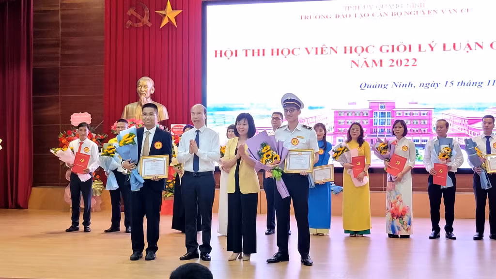 Trường Đào tạo cán bộ Nguyễn Văn Cừ tổ chức Hội thi học viên học giỏi lý luận chính trị năm 2022.