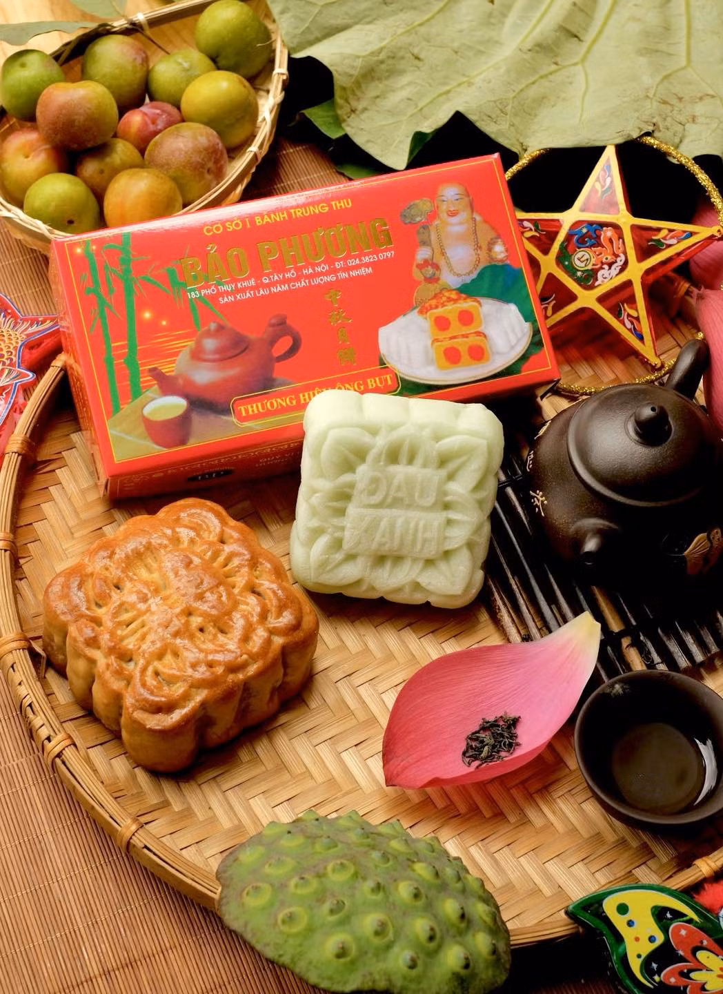 Bánh trung thu được chọn làm lễ dâng mỗi mùa Vu Lan báo hiếu Rằm tháng 7. Ảnh: Bánh trung thu Bảo Phương Cơ Sở I - 183 Thuỵ Khuê