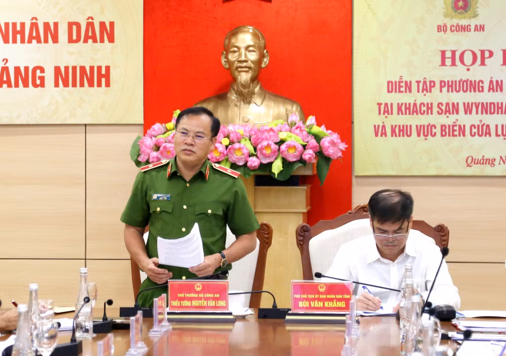 Thiếu tướng Nguyễn Văn Long, Thứ trưởng Bộ Công an phát biểu kết luận hội nghị.