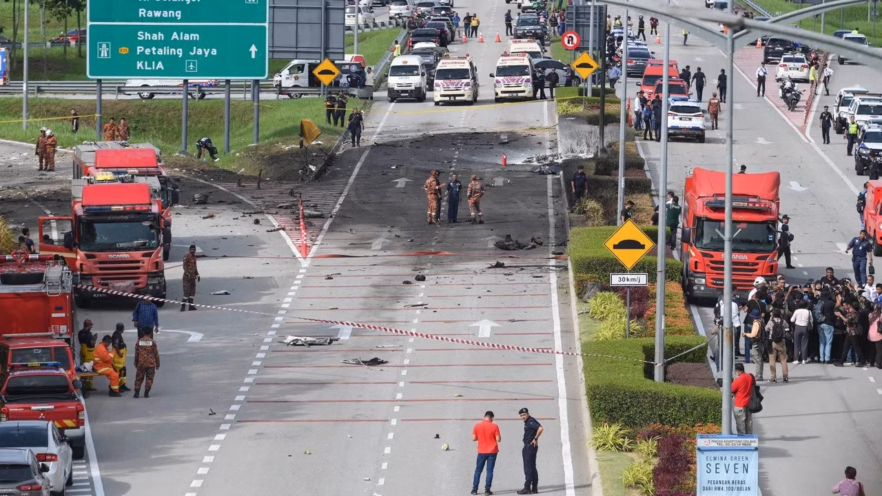 Vụ tai nạn xảy ra trên một đường cao tốc ở miền trung Malaysia. Ảnh: AFP/Getty Images