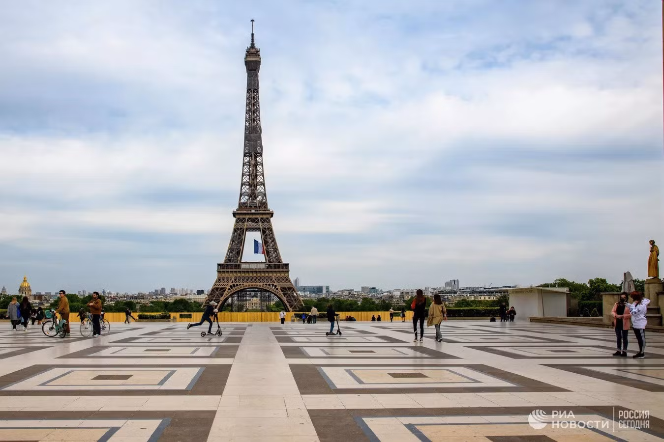 Tháp Eiffel. Ảnh: RIA Novosti