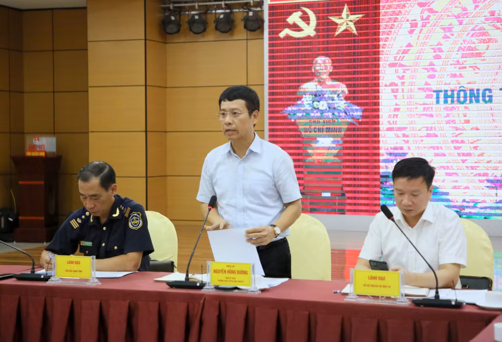 Đồng chí Nguyễn Hồng Dương, Trưởng Ban Tuyên giáo Tỉnh ủy Quảng Ninh phát biểu định hướng tuyên truyền trong thời gian tới.