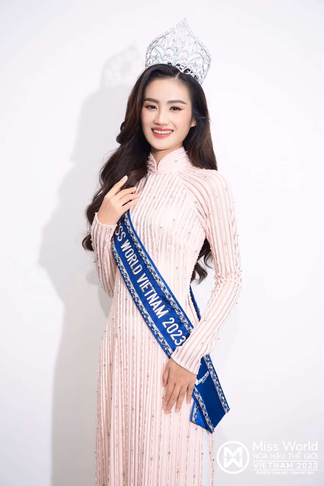 Huỳnh Trần Ý Nhi gây thất vọng vì trả lời sai kiến thức cơ bản. Ảnh: Facebook Huỳnh Trần Ý Nhi