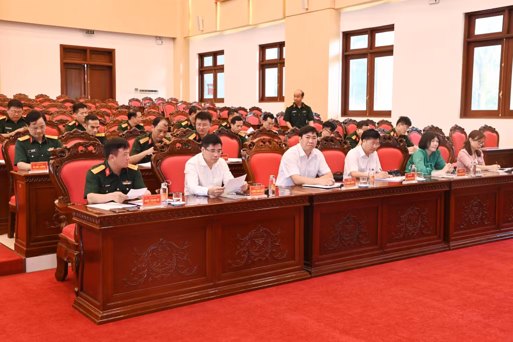 Các đại biểu dự hội nghị.