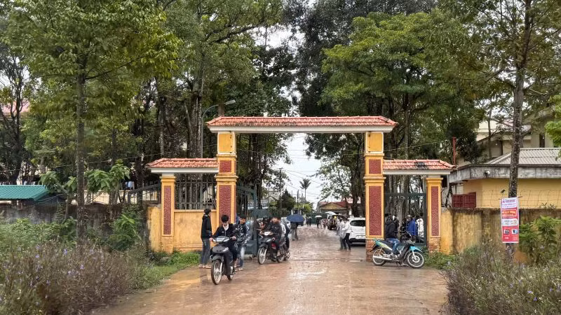 Nam sinh Trường Cao đẳng Nông nghiệp Thanh Hóa bị nhóm bạn đánh đã tử vong sau nhiều ngày nguy kịch. Ảnh: Minh Hoàng