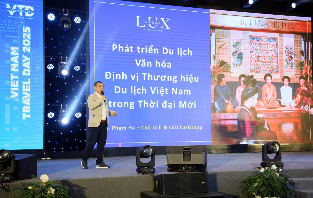 Các đơn vị, doanh nghiệp trình bày về một số giải pháp phát triển lữ hành Việt Nam. 
