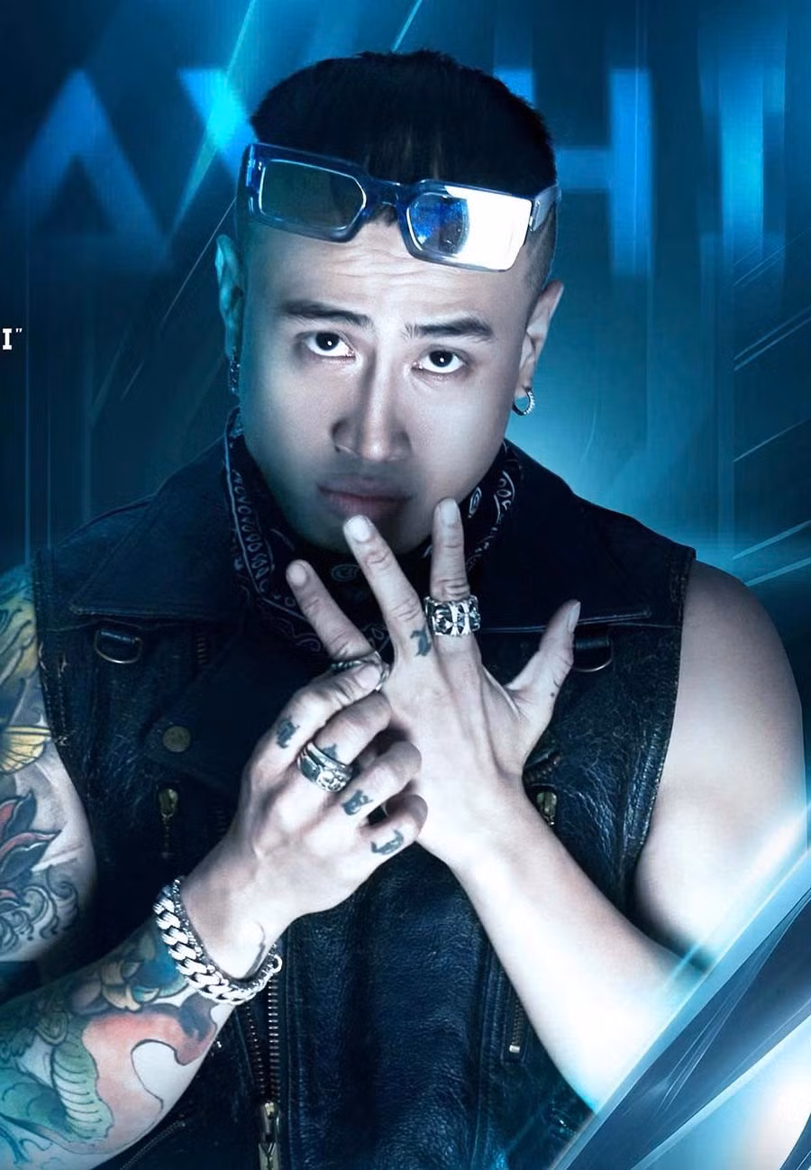 Quán quân Rap Việt mùa 4 Hustlang Robber được ví là “máy nói” vì nói quá nhiều tại Anh trai say hi mùa 2. Ảnh: Nhà sản xuất