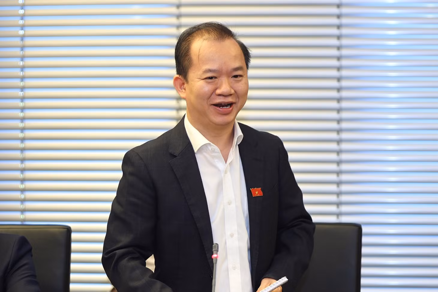 Đại biểu Bùi Hoài Sơn (Hà Nội). (Ảnh: Media Quốc hội)