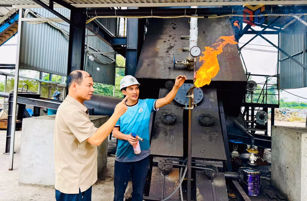 Sản phẩm khí gas thu hồi sau khi xử lý rác thải của Công ty CP Môi trường năng lượng xanh Asian tại Bắc Ninh. Ảnh: Mạnh Trường