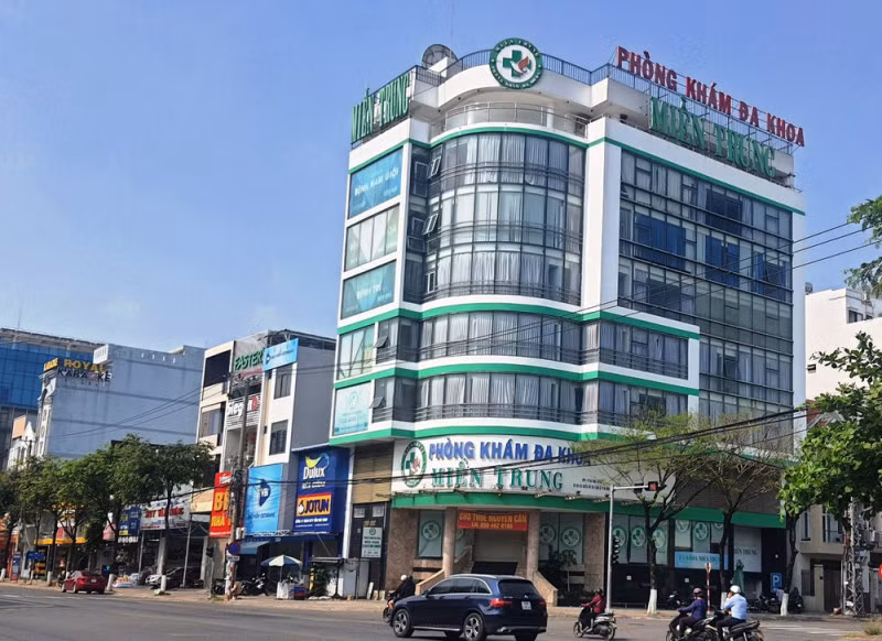 Phòng khám đa khoa Hữu Thọ (tại Phường Khuê Trung, Quận Cẩm Lệ, TP Đà Nẵng) từng phải nhận quyết định xử phạt vi phạm hành chính 170 triệu đồng...