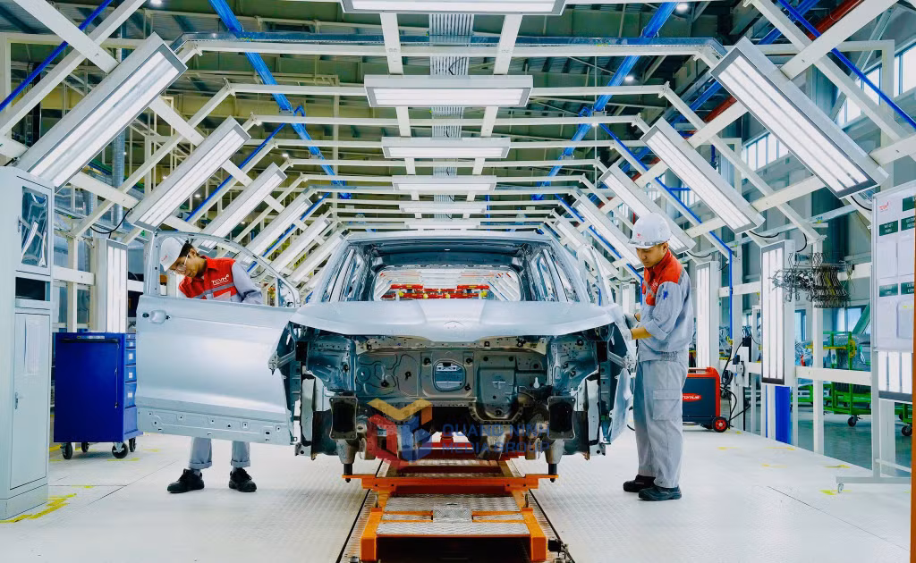 Lắp ráp ô tô nhãn hiệu Skoda tại Nhà máy ô tô Thành Công Việt Hưng. 