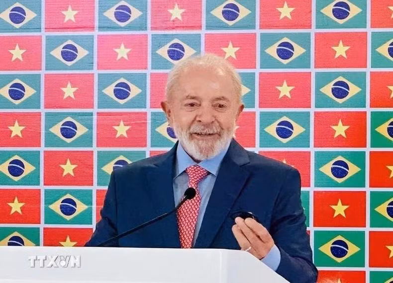 Tổng thống nước Cộng hòa Liên bang Brazil Luiz Inácio Lula da Silva phát biểu tại họp báo. (Ảnh: Việt Đức/TTXVN)