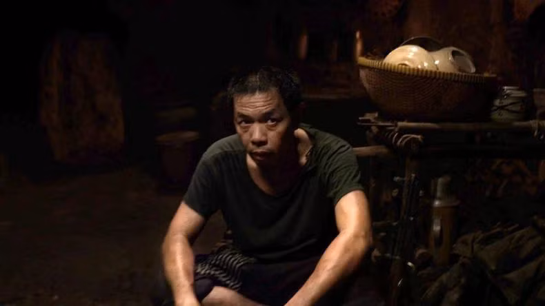 Diễn viên Thái Hòa trong phim. (Ảnh: Galaxy)