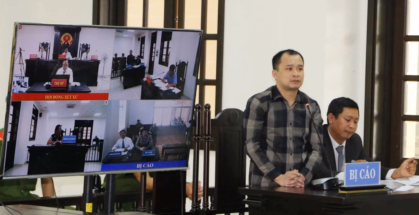 Toàn cảnh phiên toà. Ảnh: Trần An